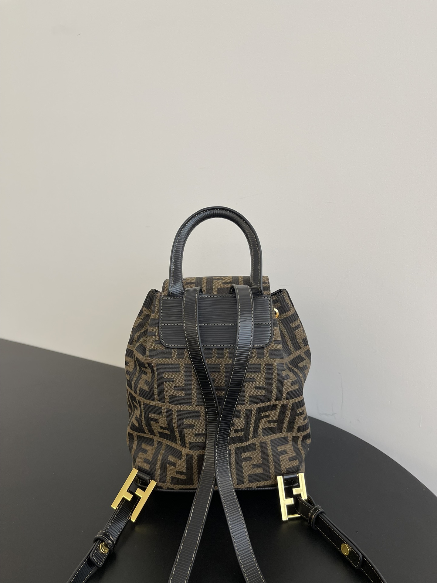 フェンディ「Fendi」ミニ FFモノグラム バックパック