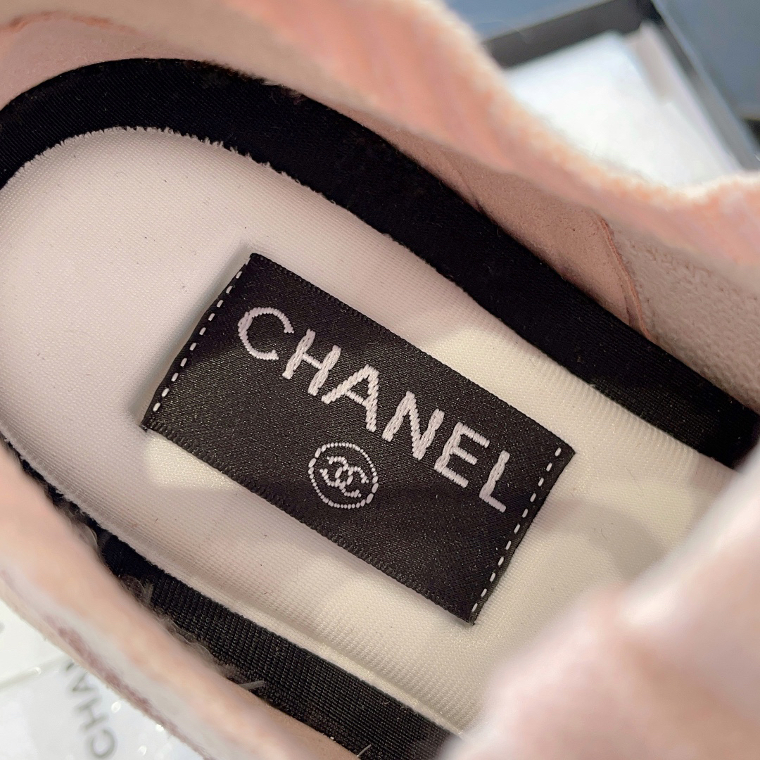 シャネル「Chanel」23B メッシュスニーカー レザートリム