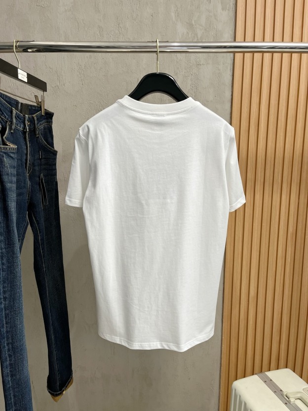 ヴェルサーチ「Versace」 2025SS プレミアムロゴTシャツ