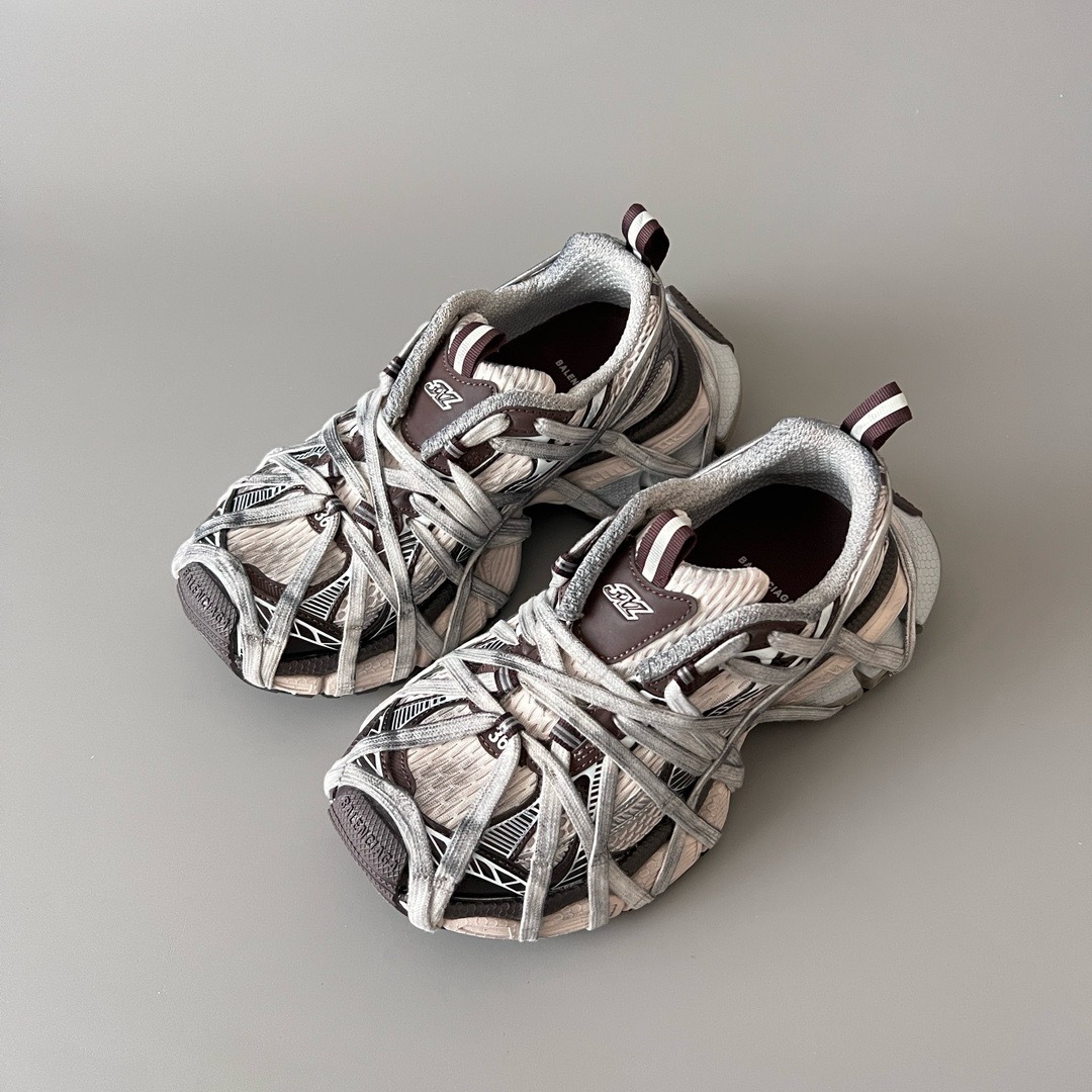 バレンシアガ「Balenciaga」Phantom Sneaker 3XL バンドデザイン ダディシューズ