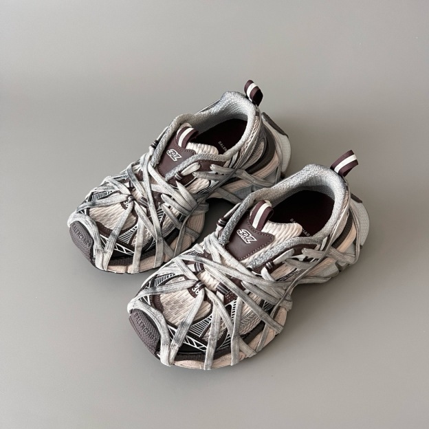 バレンシアガ「Balenciaga」Phantom Sneaker 3XL バンドデザイン ダディシューズ