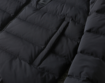 モンクレール「Moncler」秋冬 フード付きダウンジャケット