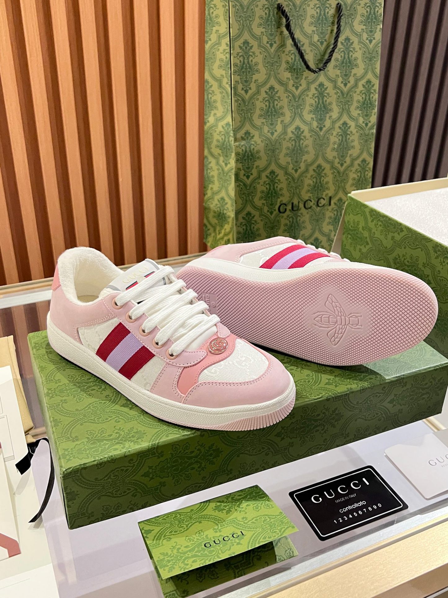 グッチ「Gucci」スクリーナー ダーティスニーカー スニーカー