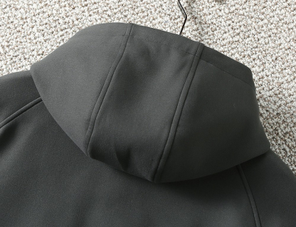 モンクレール「Moncler」秋のフード付きジャケット