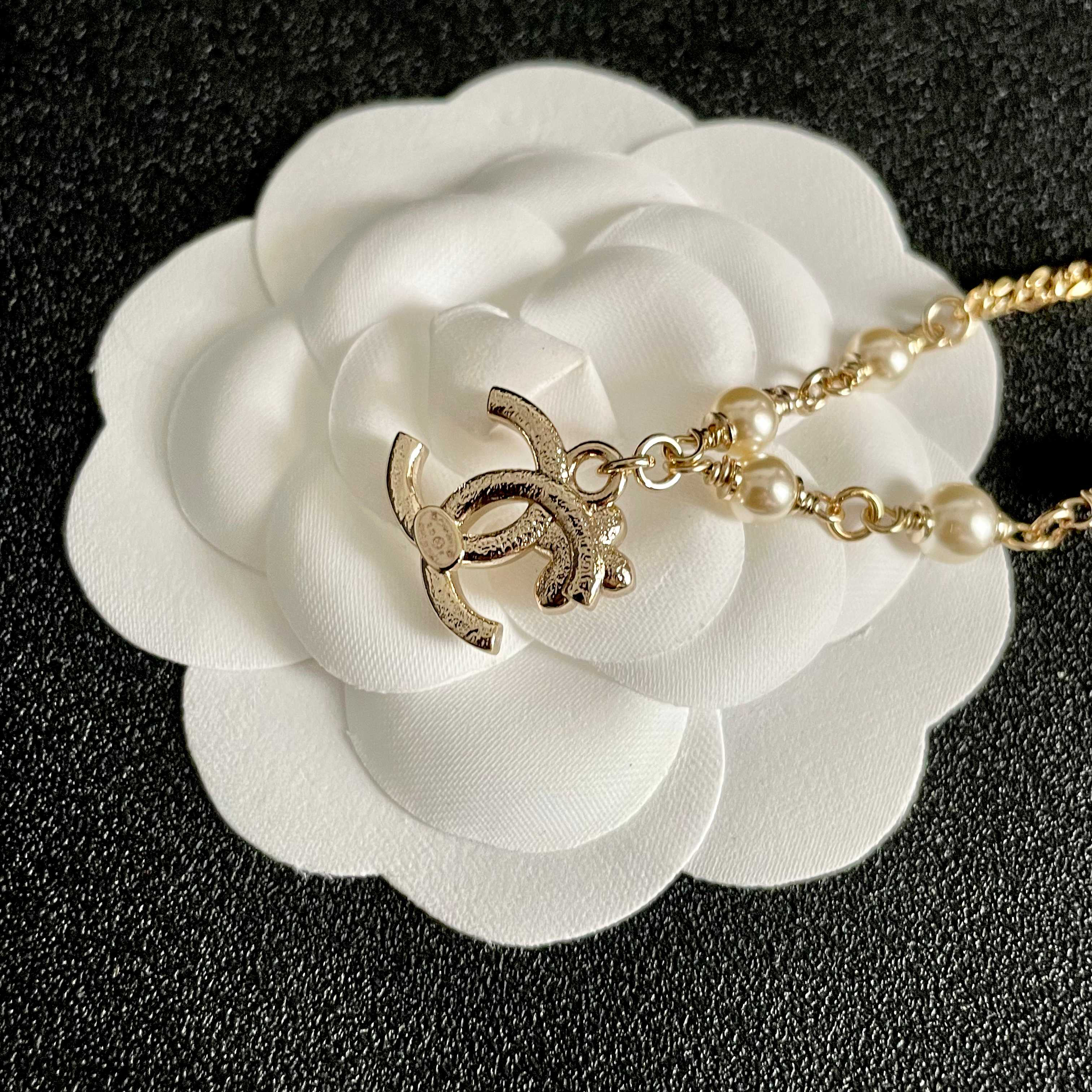 シャネル「Chanel」パール＆ダブルCブレスレット ブレスレット