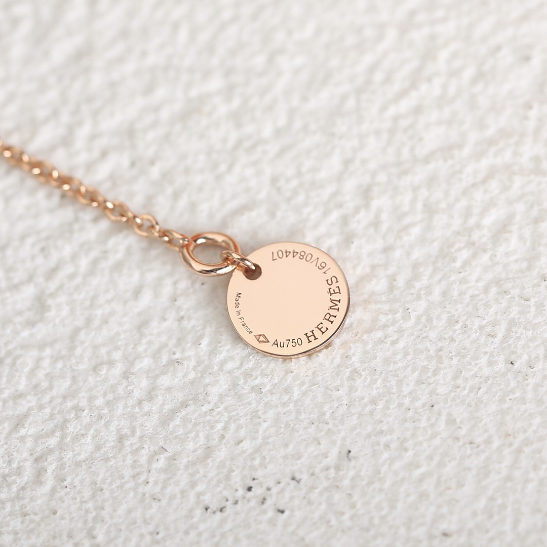 エルメス「Hermès」 Amulettes Constance ネックレス40cm