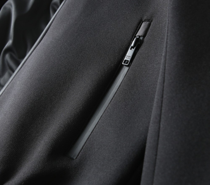 プラダ「Prada」秋冬 フード付きアウター