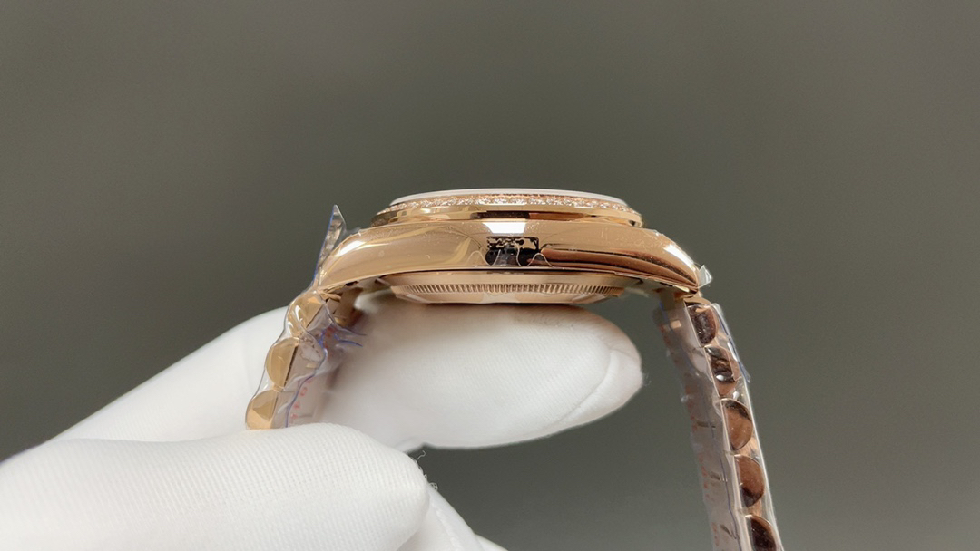 ロレックス「Rolex」 週間ジャーナル型36 mmダブルカレンダースチールベルト腕時計