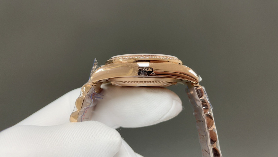 ロレックス「Rolex」 週間ジャーナル型36 mmダブルカレンダースチールベルト腕時計