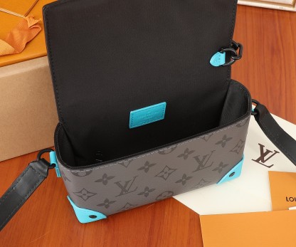 ルイ・ヴィトン「Louis Vuitton」スティーマーウェアラブル ウォレット