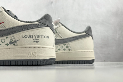 ルイ・ヴィトン「Louis Vuitton」Nike Air Force 1 '07 LV8 スニーカー