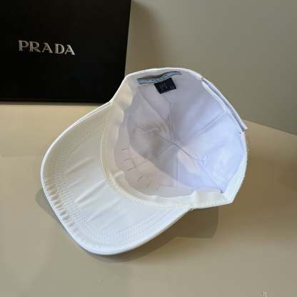 プラダ「Prada」 Re-Nylon Baseball Cap