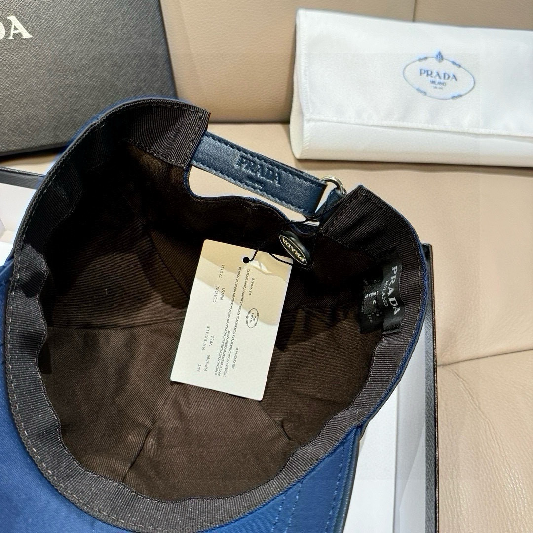プラダ「Prada」Re-Nylon Baseball Cap
