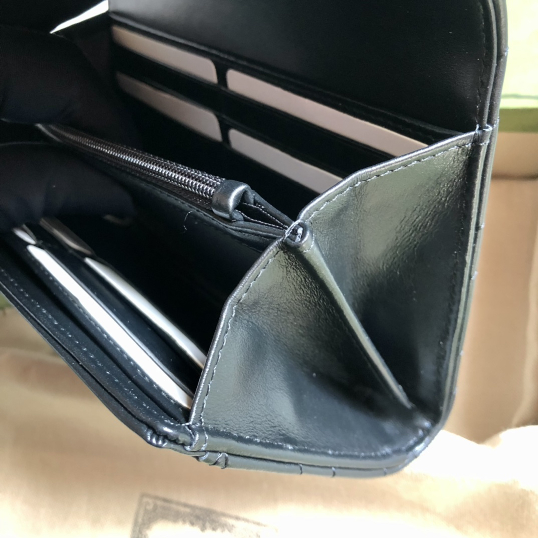 グッチ「Gucci」 〔オフィディア〕GG コンチネンタルウォレット
