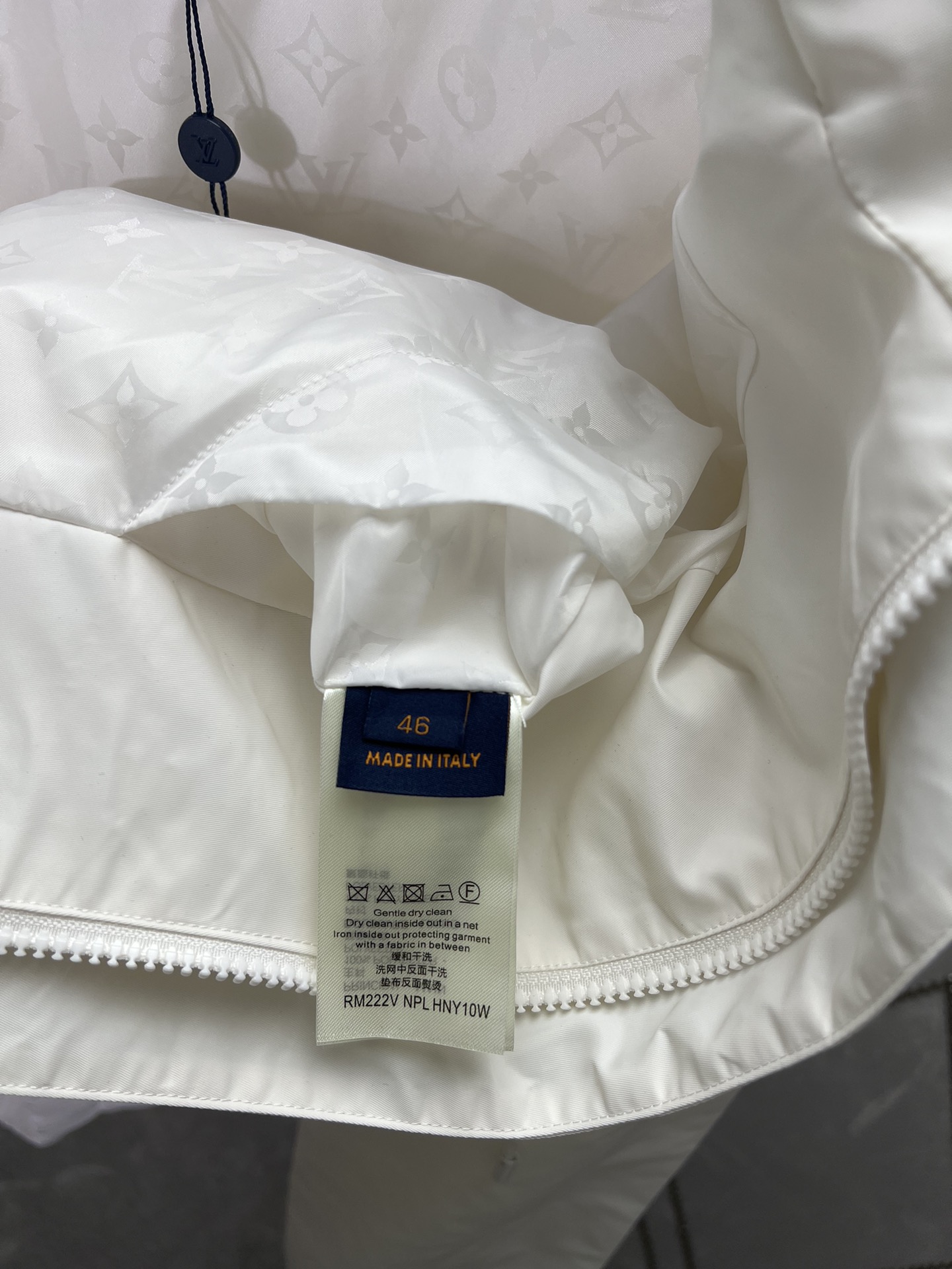 ルイ・ヴィトン「Louis Vuitton」  2025SS シングルカラー ウィンドブレーカー ジャケット