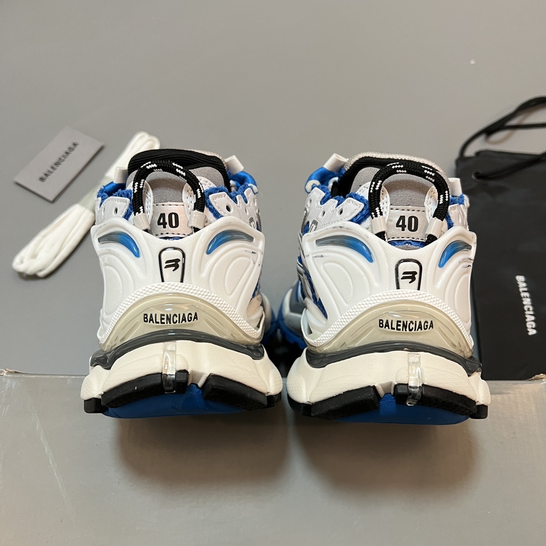 バレンシアガ「Balenciaga」Runner スニーカー