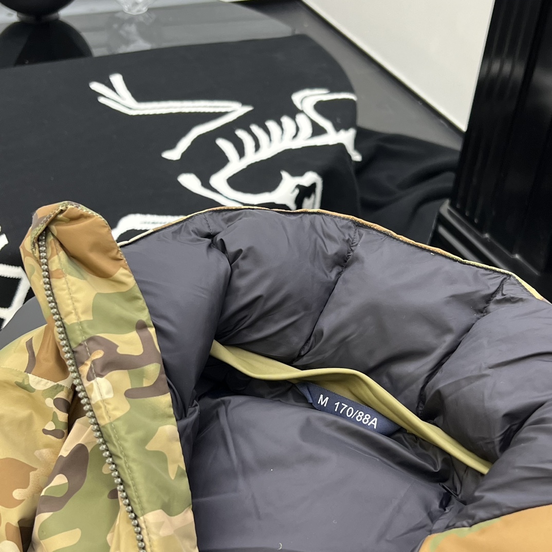 アークテリクス「ARC'TERYX」LEAF COLD WX PARX 極地用ダウンジャケット