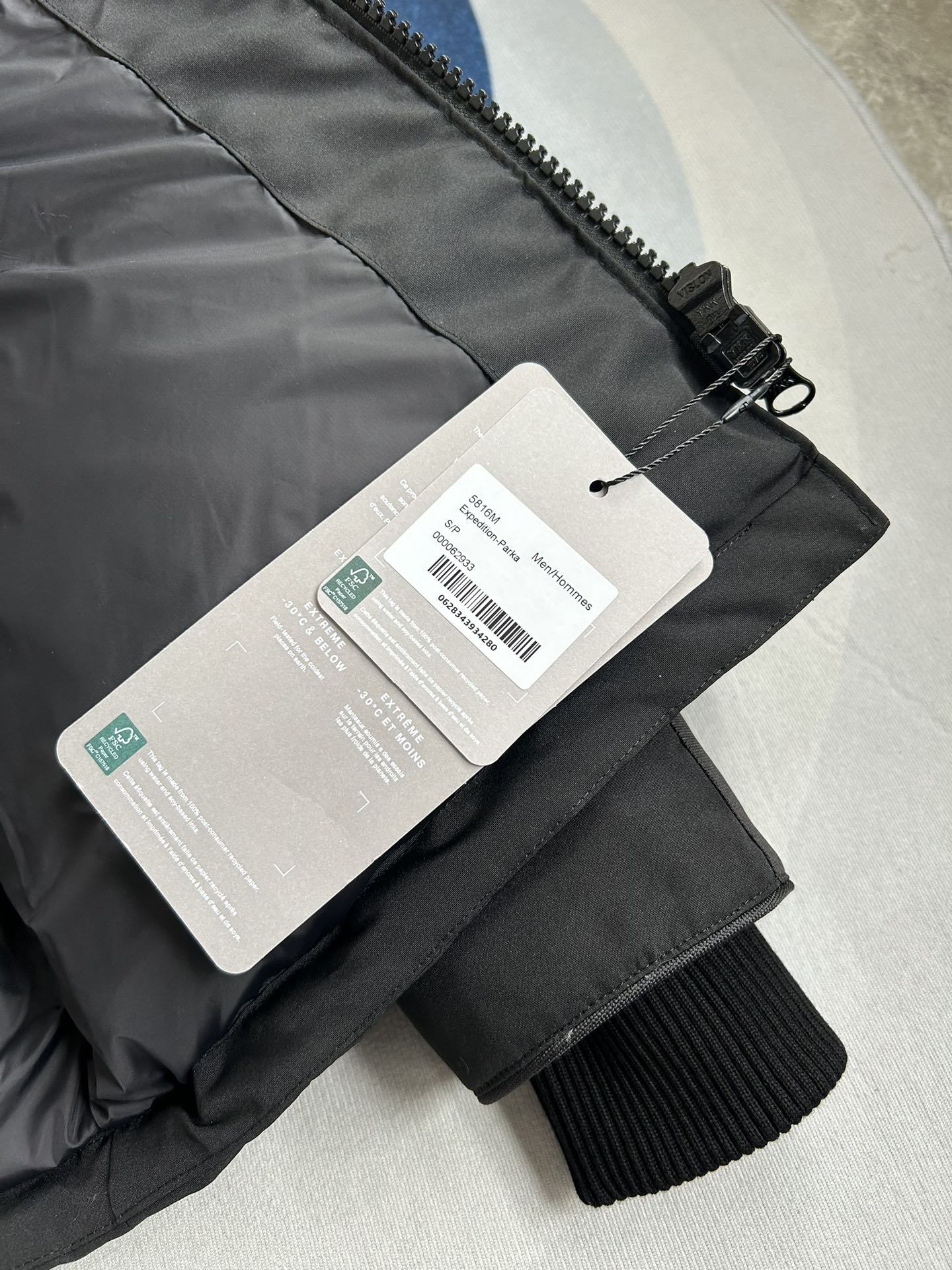 カナダグース「Canada Goose」パーカーダウンコート