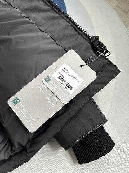 カナダグース「Canada Goose」パーカーダウンコート