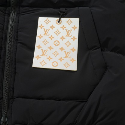 ルイ・ヴィトン「Louis Vuitton」ダブルフェイス レザーパッチ ダウンジャケット