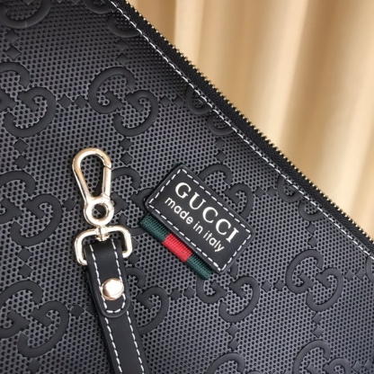 グッチ「Gucci」プレミアム ロック付き レザー ポシェット