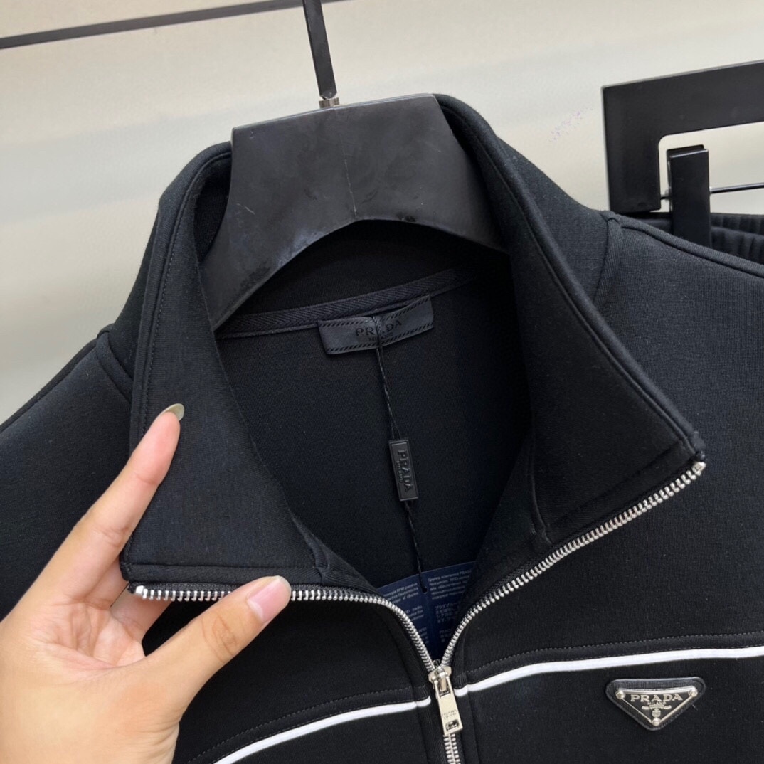 プラダ「Prada」メンズ  カジュアルスポーツセット