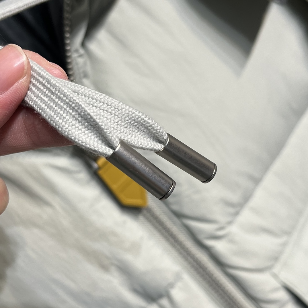 エルメス「Hermès」 2025秋冬 ダウンジャケット