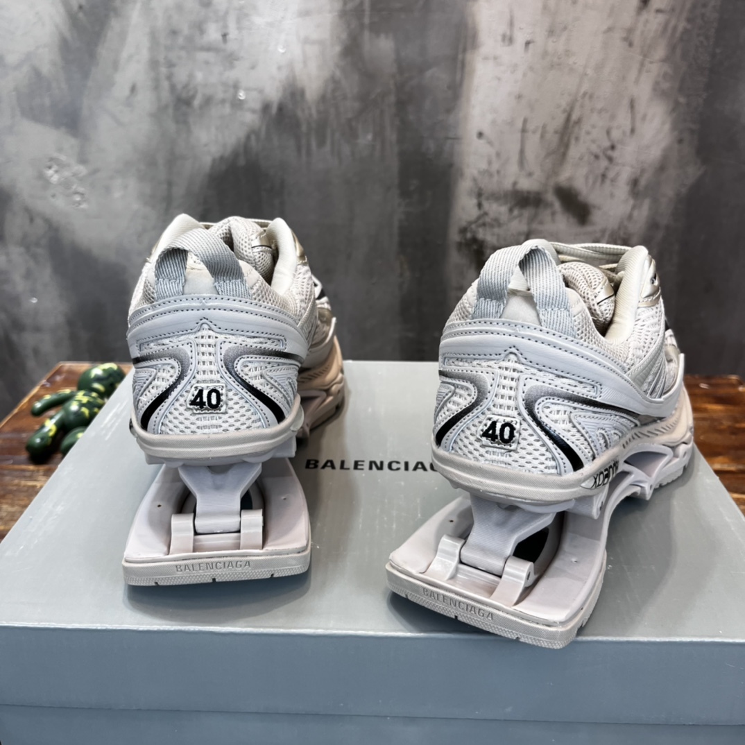 バレンシアガ「Balenciaga」 X-PANDER スニーカー X-PANDER スニーカー