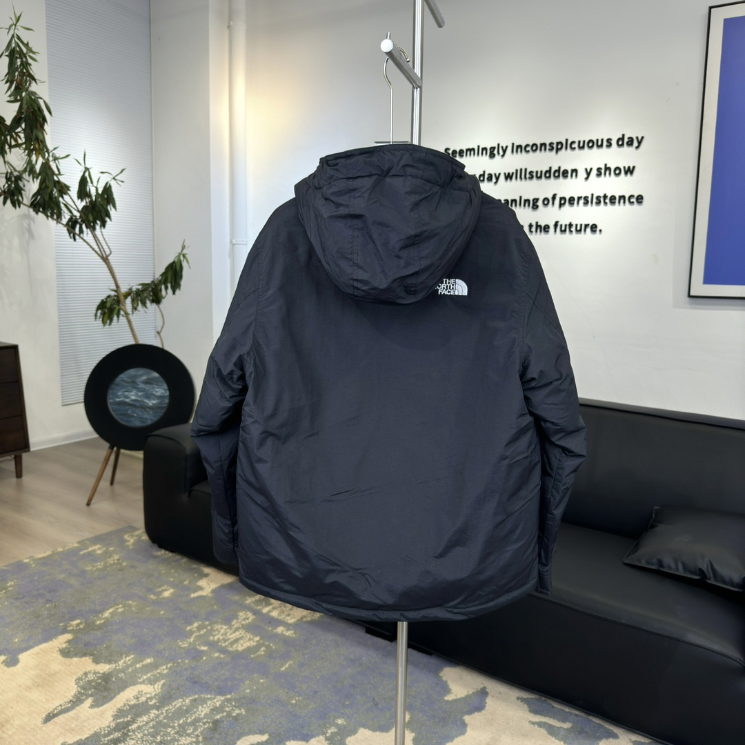ザ・ノースフェイス「The North Face」ブラックサムライ アーバンアウトドア ダウンジャケット FW24