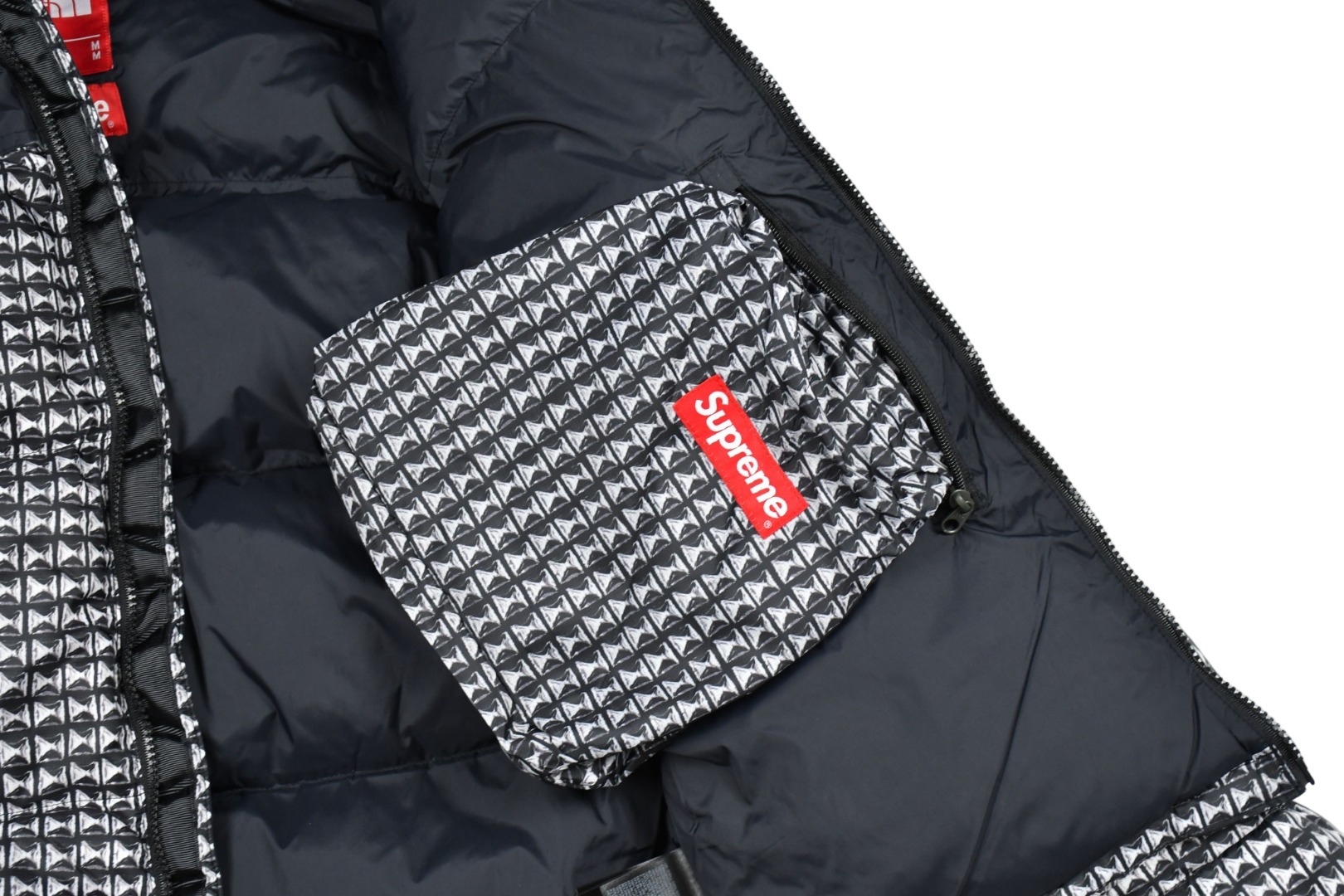 「コラボモデル」The North Face× Week5 コラボ スタッド Nuptse ダウンジャケット