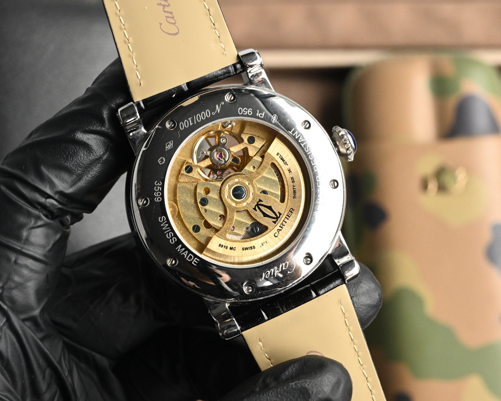 カルティエ「Cartier」CARTIERアースシリーズ腕時計47mm