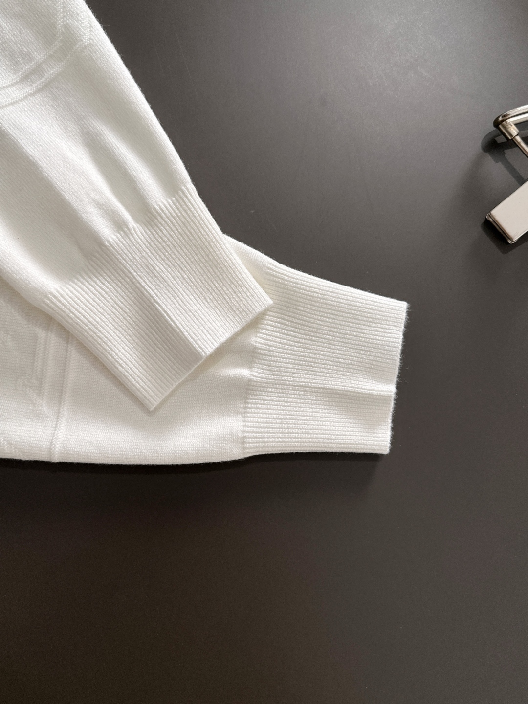 ルイ・ヴィトン「Louis Vuitton」秋冬 メンズ  クルーネックニット