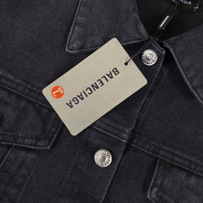 バレンシアガ「Balenciaga」‌× Swarovski クリスタルエンブロイダリー デニムジャケット
