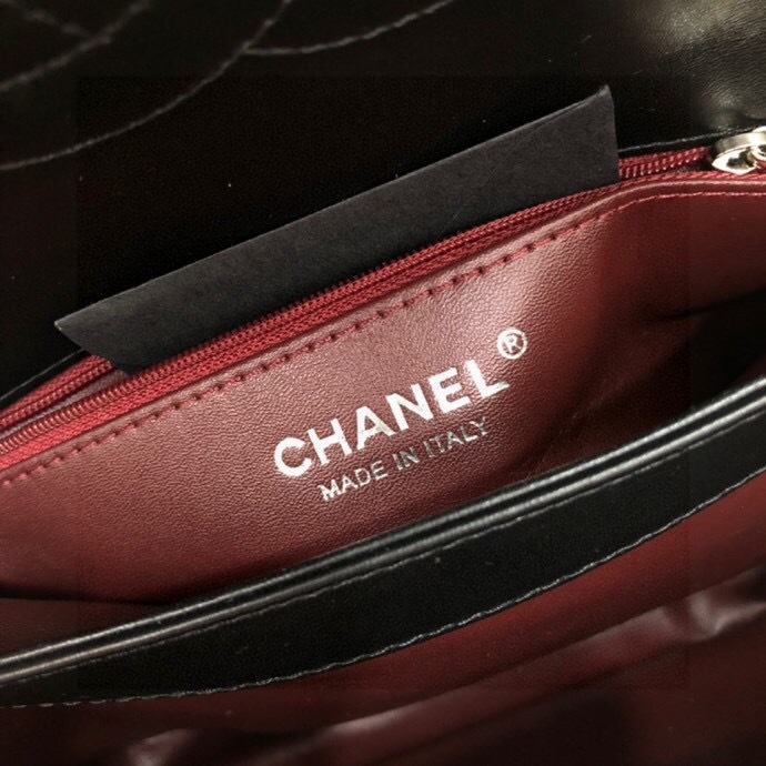 シャネル「Chanel」トップハンドル フラップ バッグ