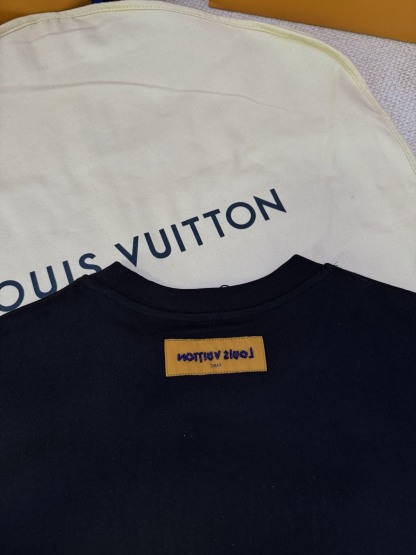 ルイ・ヴィトン「Louis Vuitton」モノグラム ビーズ エンブロイダリー Tシャツ