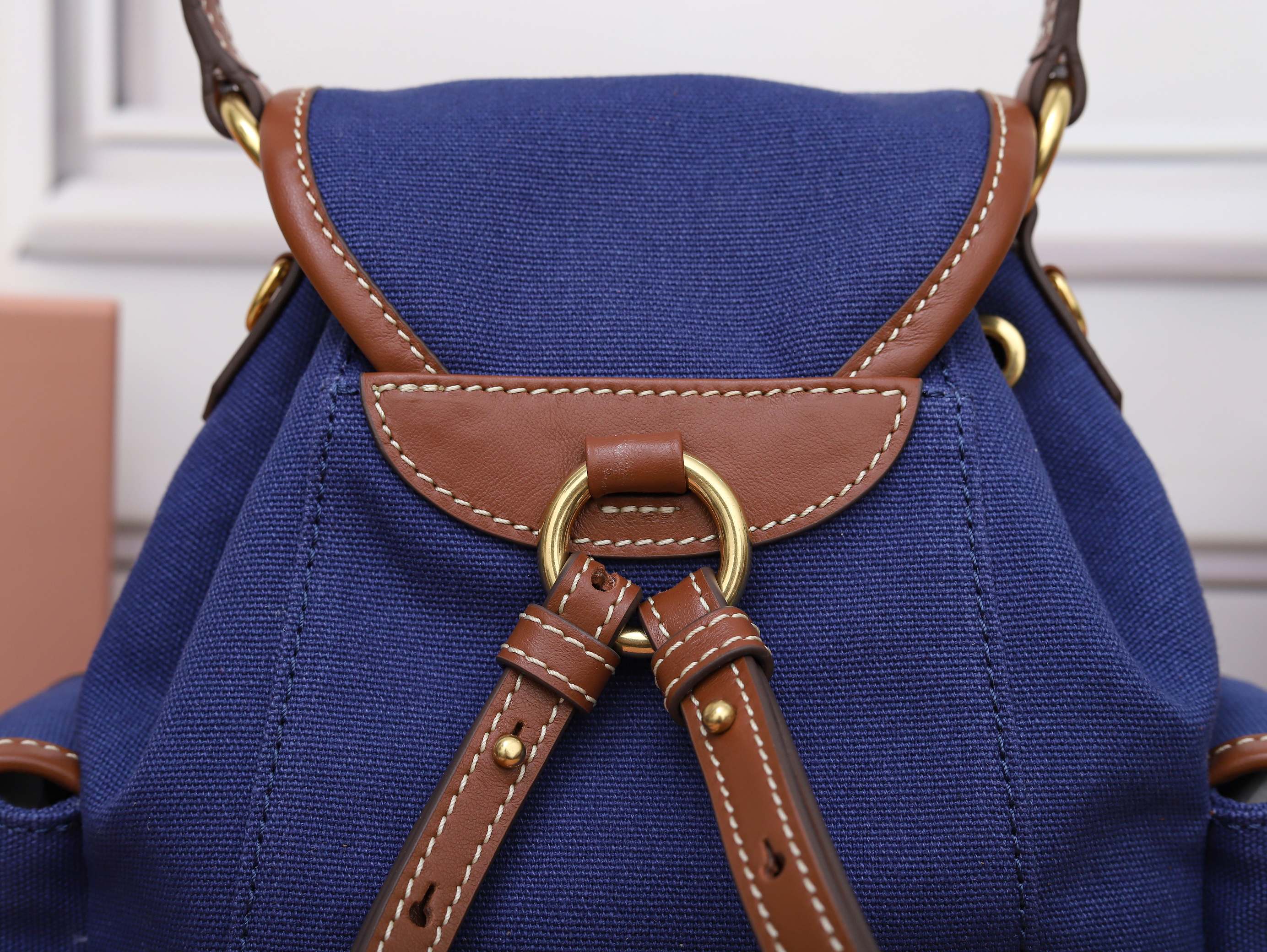 ミュウミュウ「Miu Miu」Wander コンバーチブルリュックサック