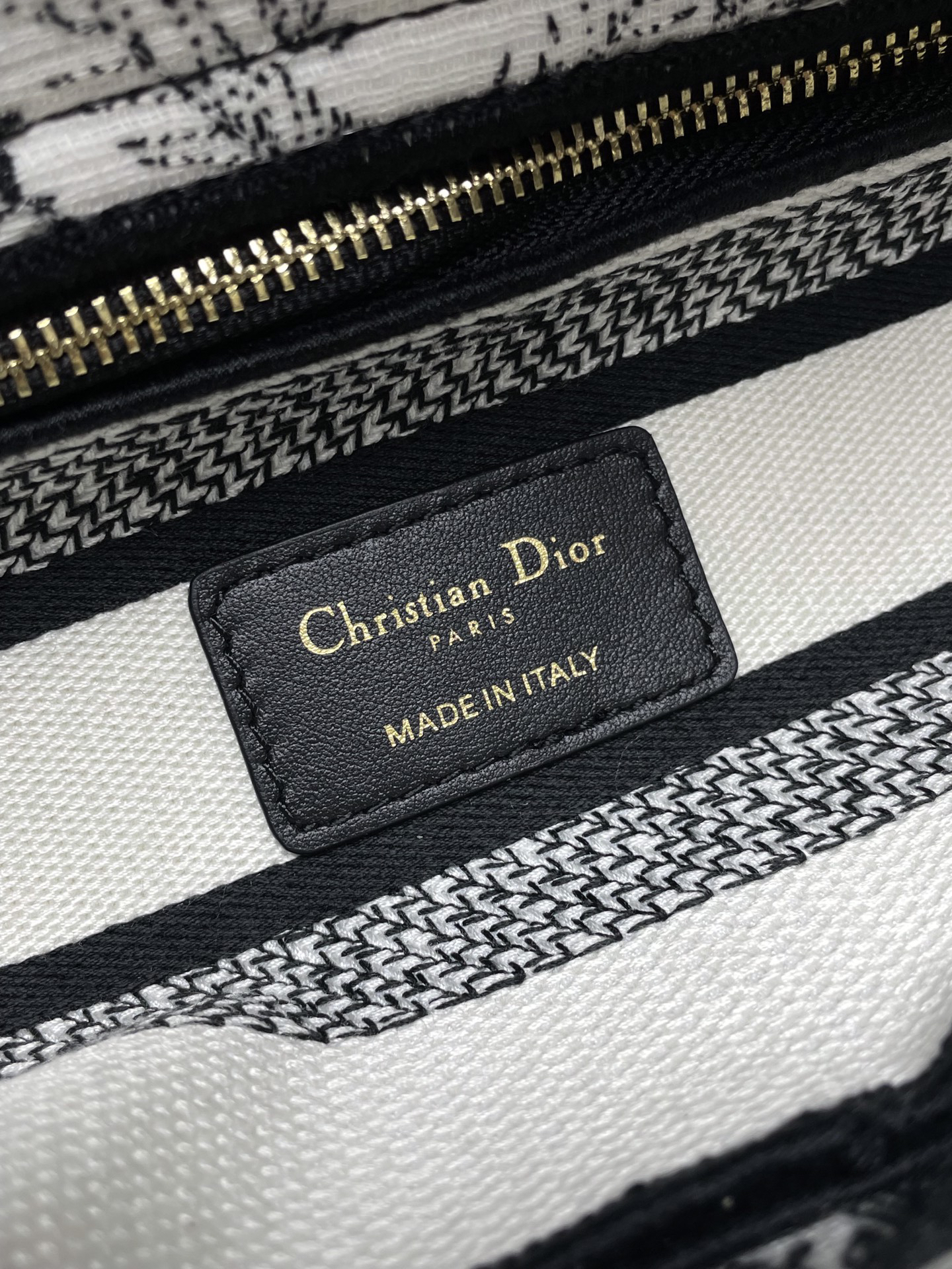 ディオール「Dior」Lady D-Lite ショルダーバッグ