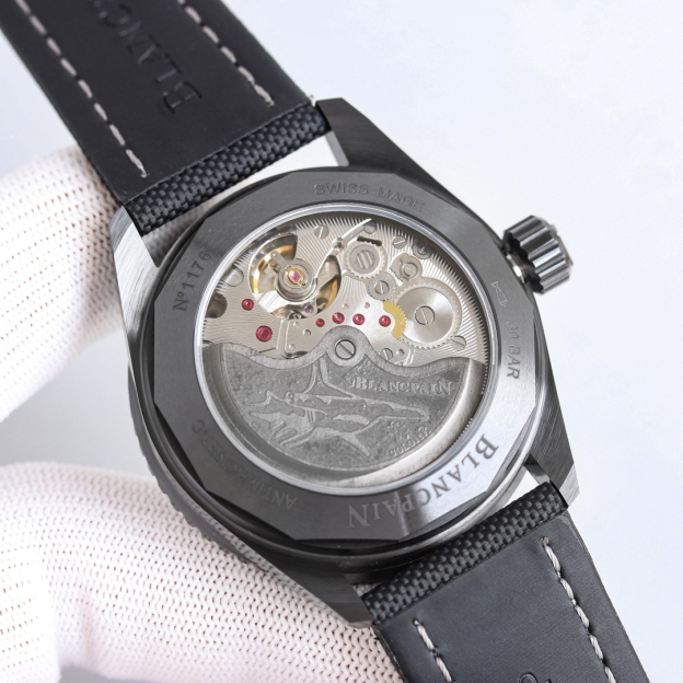 ブランパン「Blancpain」フィフティ・ファゾム バティスカーフ プラズマセラミック自動巻き腕時計42mm