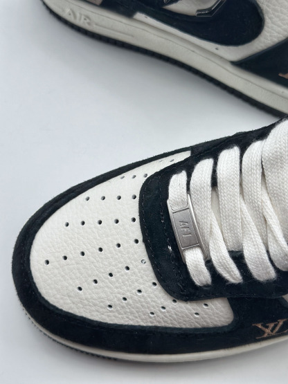 「コラボモデル」Louis Vuitton x Nike Air Force 1 Low スニーカー