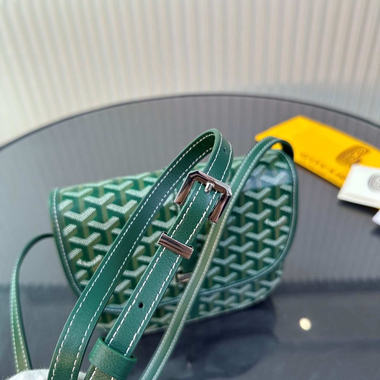 ゴヤール「Goyard」 Messenger シリーズ ショルダーバッグ