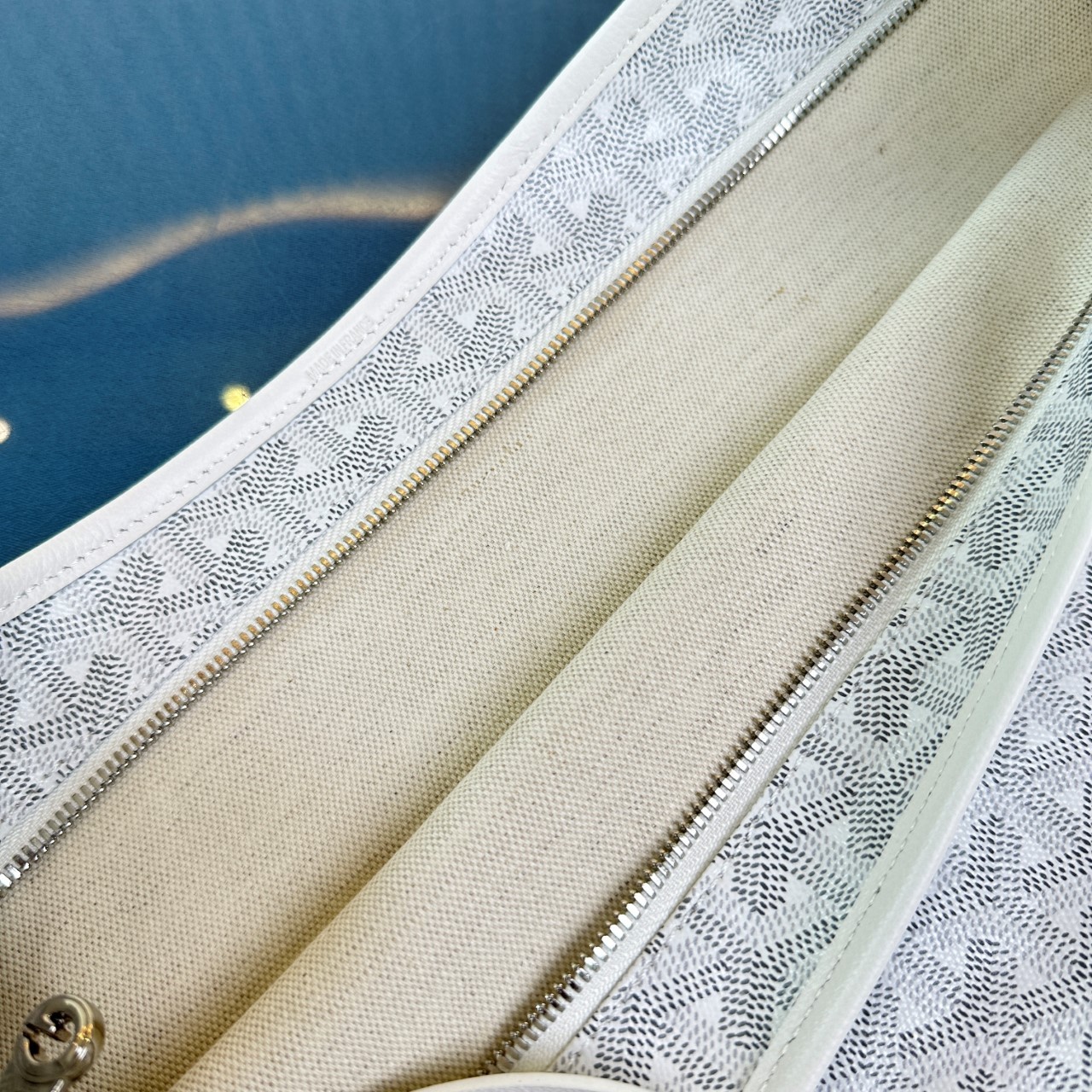 ゴヤール「Goyard」 Saint Louis トートバッグ（シングル面）