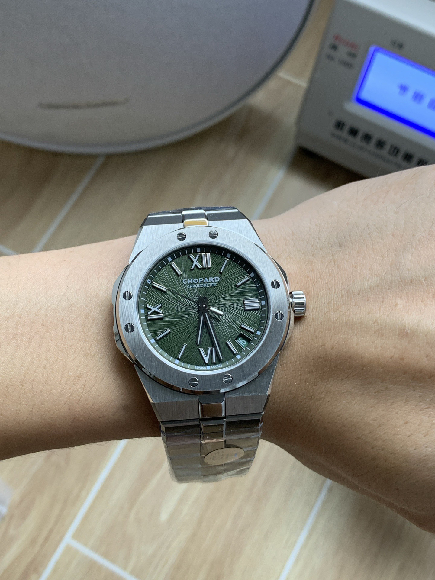 ショパール「Chopard」アルパインイーグルメンズウォッチ42mm