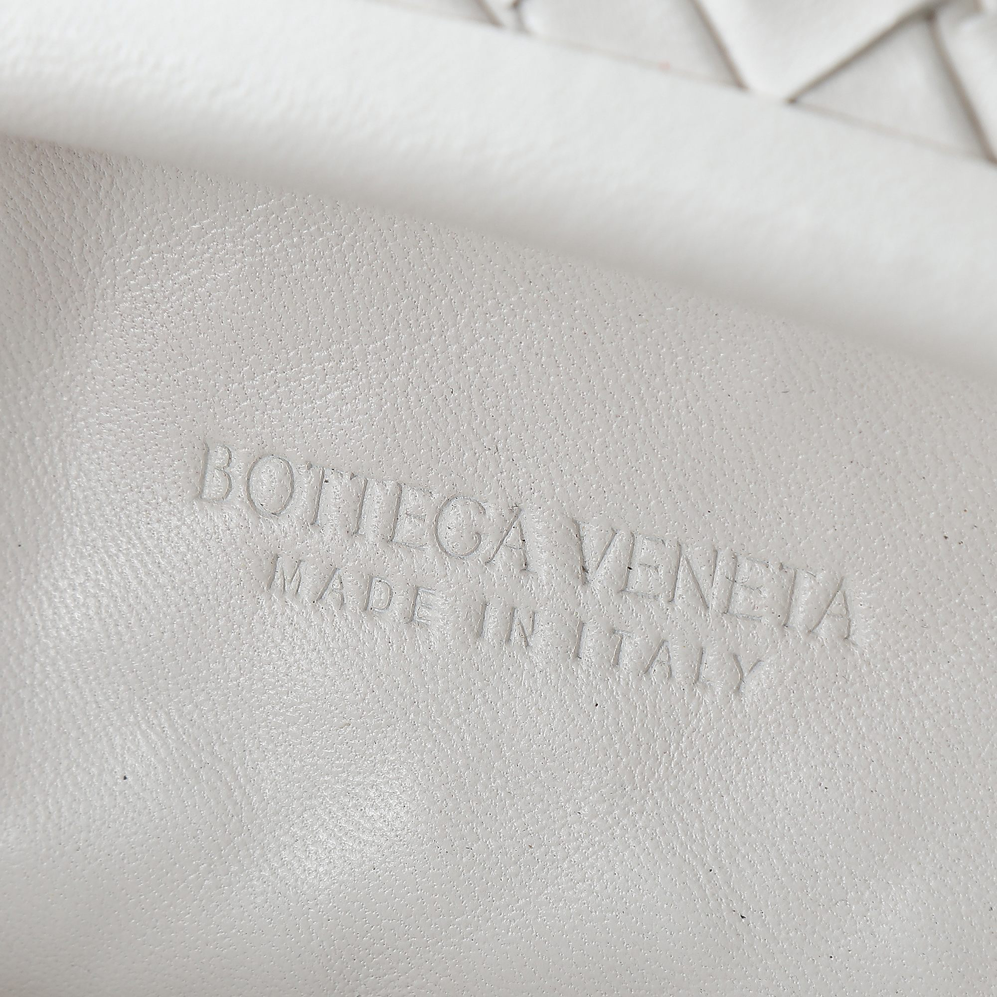 ボッテガ・ヴェネタ「Bottega Veneta」 Lauren 1980 Teen チェーンクラッチバッグ