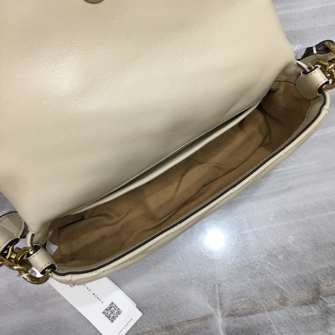 トリー バーチ「Tory Burch」 KIRA 菱目キルティング アンダーアームバッグ