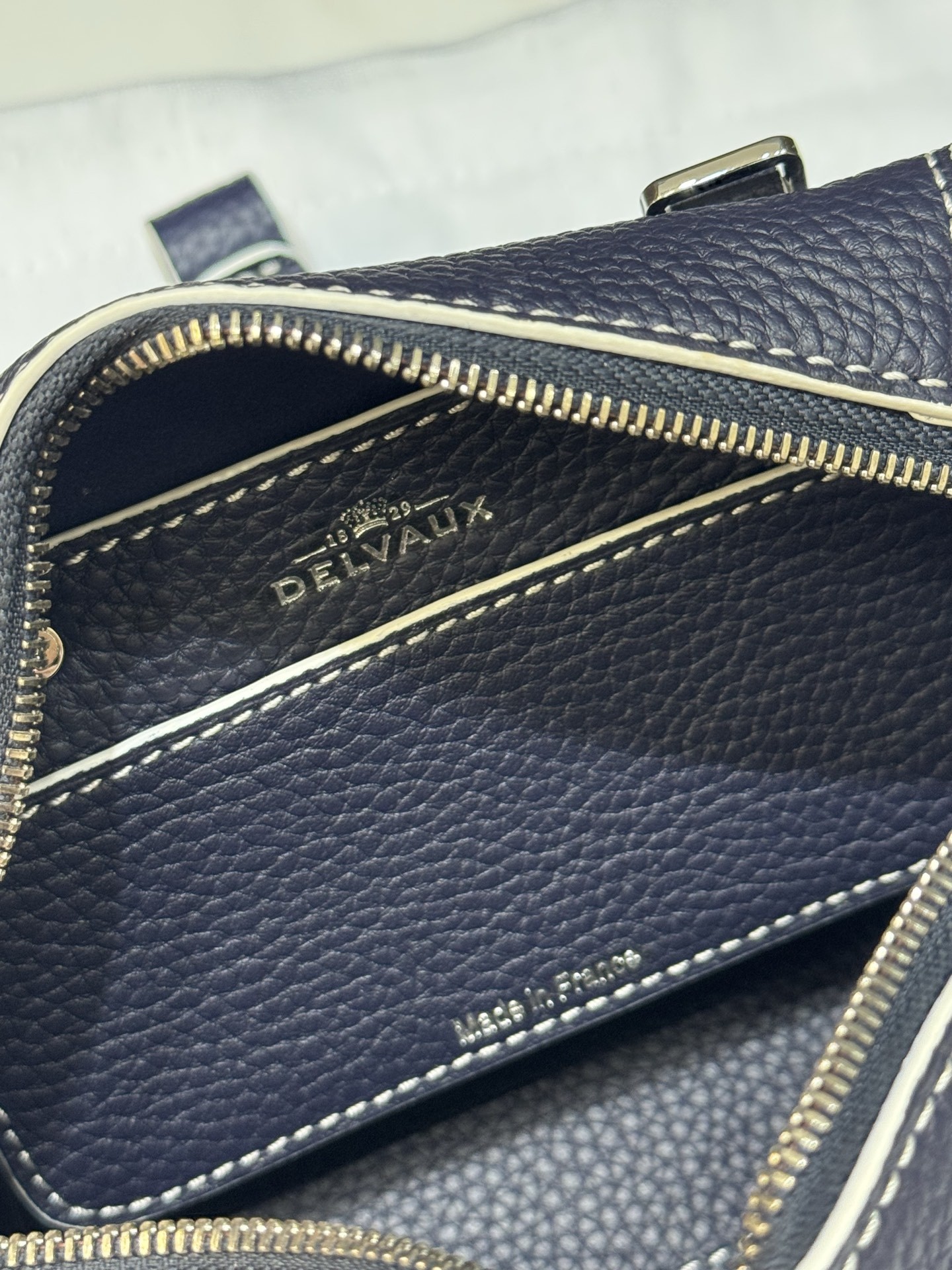 デルヴォー「Delvaux」Cool Box Nano ショルダーバッグ