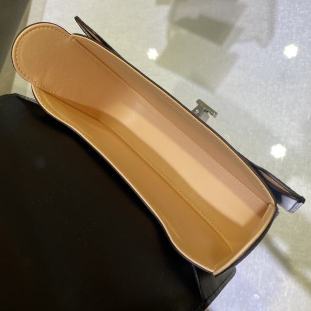 デルヴォー「Delvaux」P1100 ショルダーバッグ