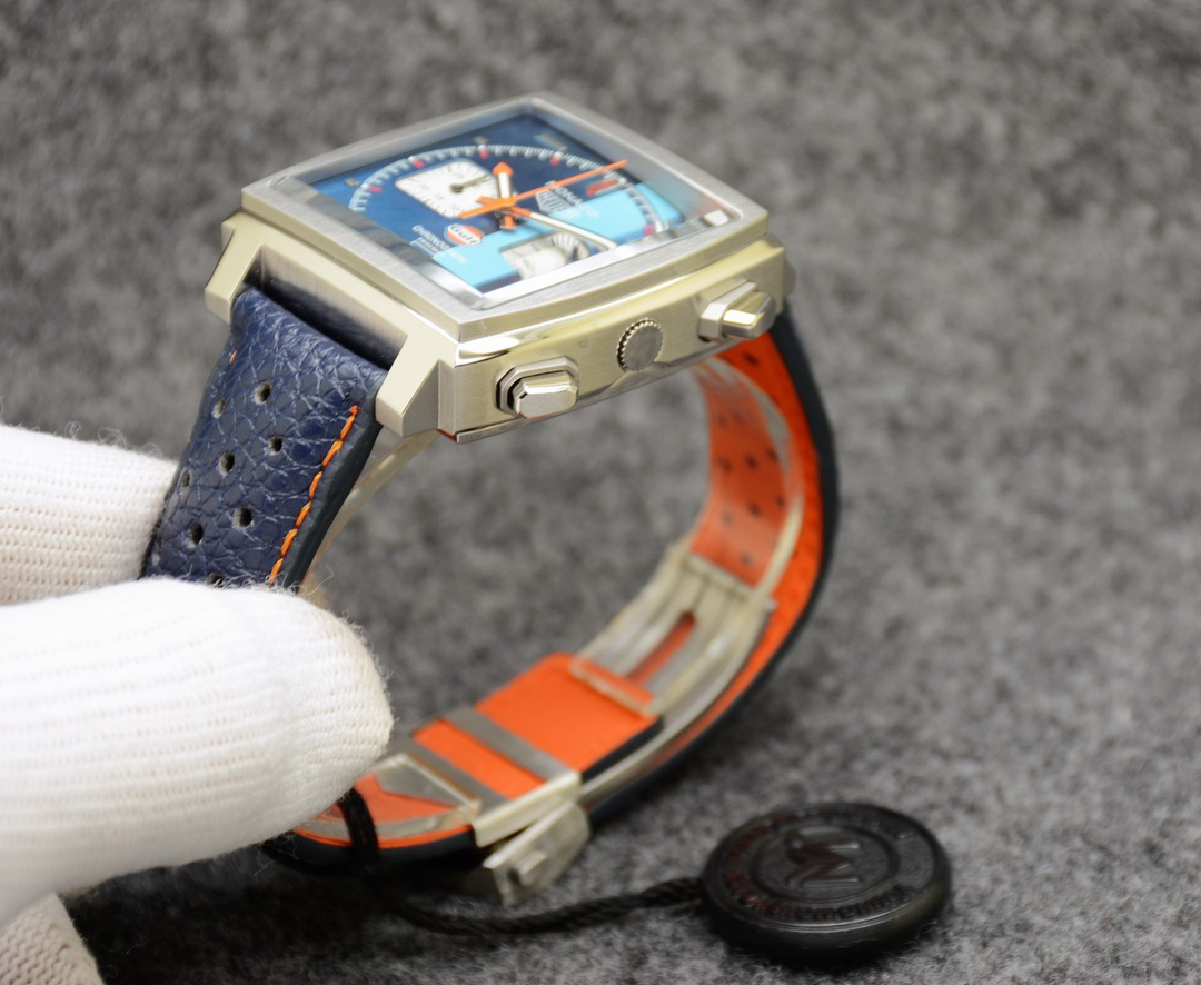 タグ・ホイヤー「TAG Heuer」カレラ クォーツ メンズウォッチ 40mm