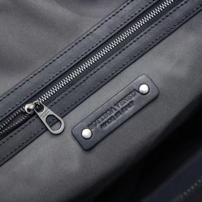 ボッテガ・ヴェネタ「Bottega Veneta」Intrecciato トラベルトートバッグ