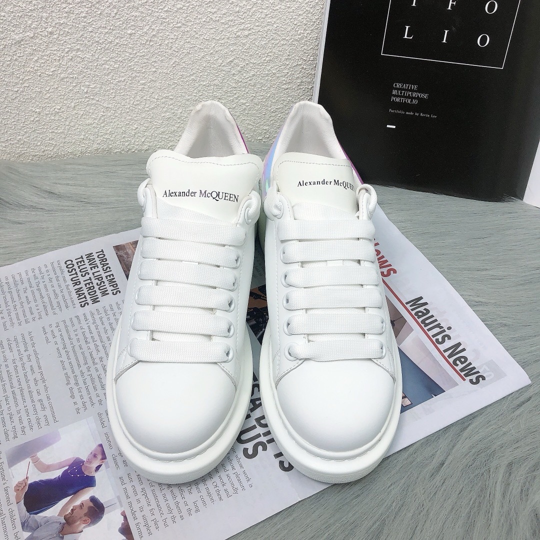 アレキサンダー・マックイーン［Alexander McQueen］Oversized Sneaker "Fluffy-Trim White" スニーカー