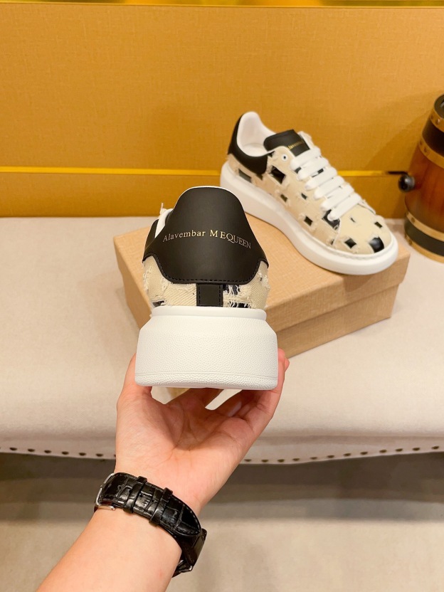 アレキサンダー・マックイーン［Alexander McQueen］Oversized Sneaker "Designer Edition" スニーカー